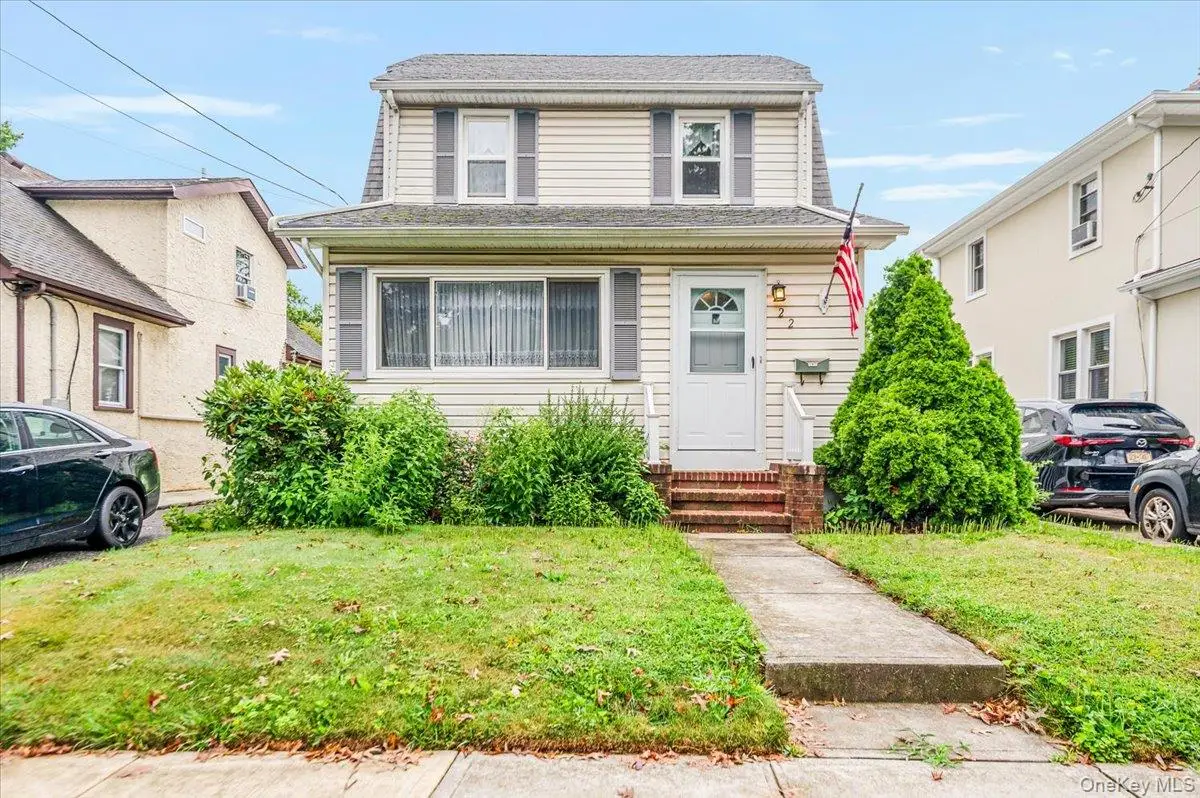 22 Pansy Avenue, Floral Park, NY 11001 - Image #1