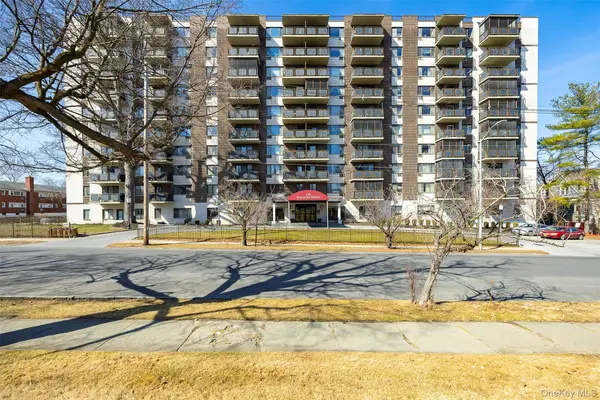 160 Academy Street #7L, Poughkeepsie, NY 12601