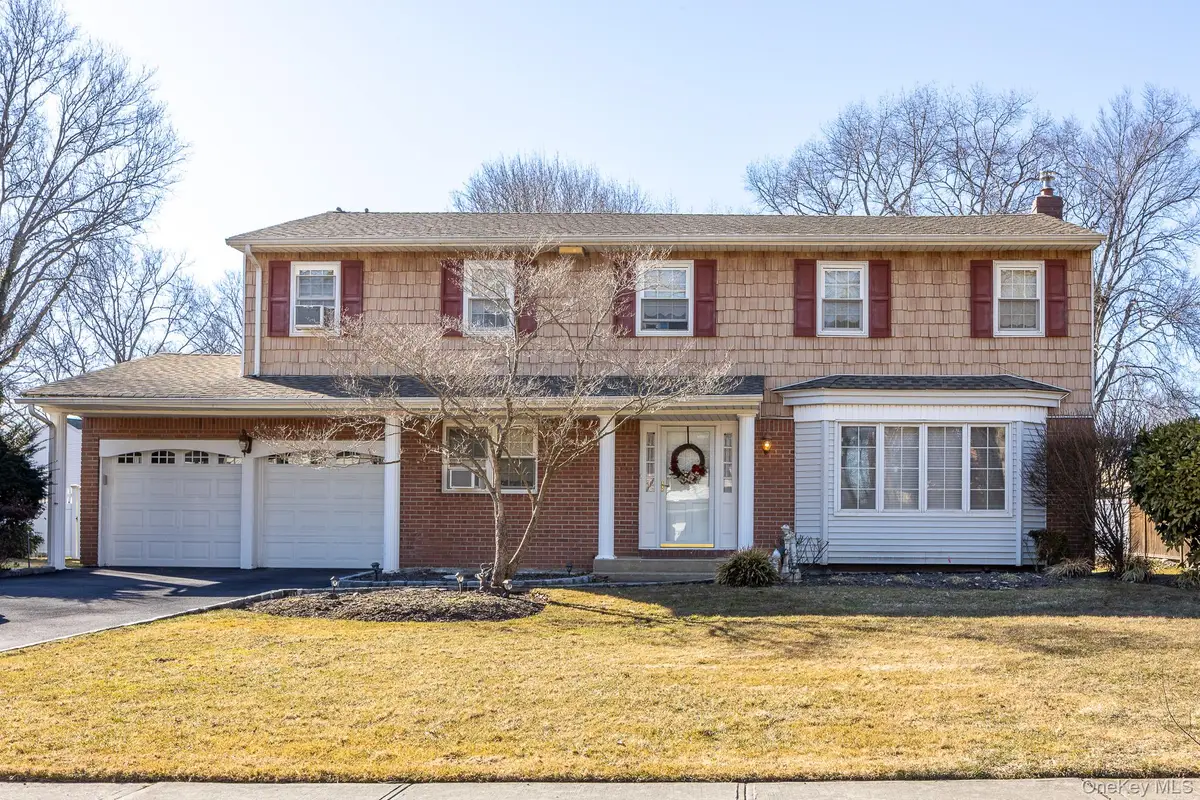 53 Tulipwood Dr, Commack, NY 11725 - Image #1