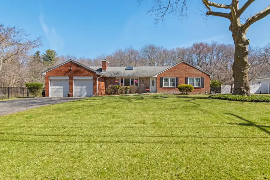 43 Harrison Avenue, Hauppauge, NY 11788 - Image #3