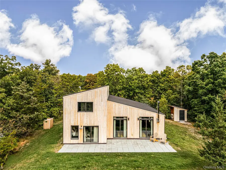 998 Willow Brook Road, Clinton Corners, NY 12514 - Image #3