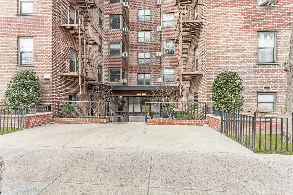 32-22 92 Street #603, East Elmhurst, NY 11369 - Image #1