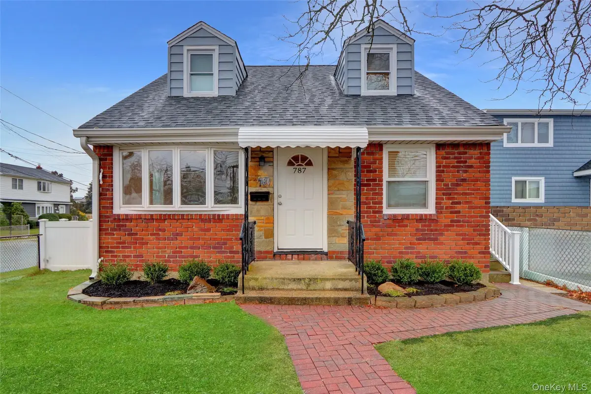 787 Stewart Avenue, Bethpage, NY 11714 - Image #1