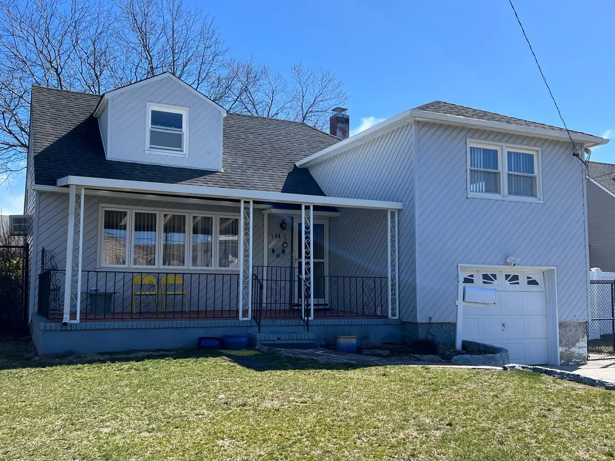 134 Mckinley Avenue, Island Park, NY 11558 - Image #1