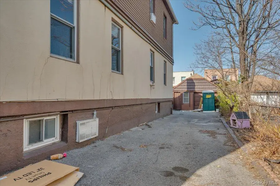 2871 E 194th Street, Bronx, NY 10461 - Image #3