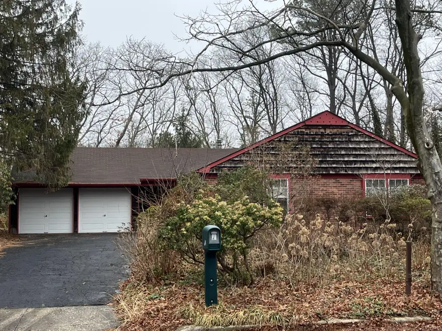 7 Falmouth Drive, Mount Sinai, NY 11766 - Image #3