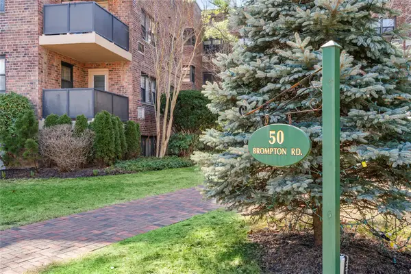 50 Brompton Road #1T, Great Neck, NY 11021