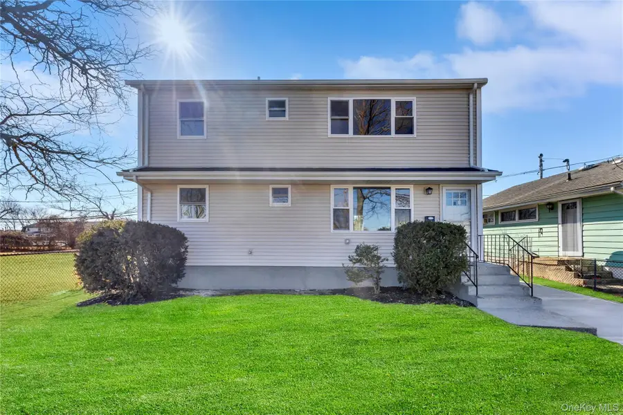 7 Howard Avenue, Freeport, NY 11520 - Image #2