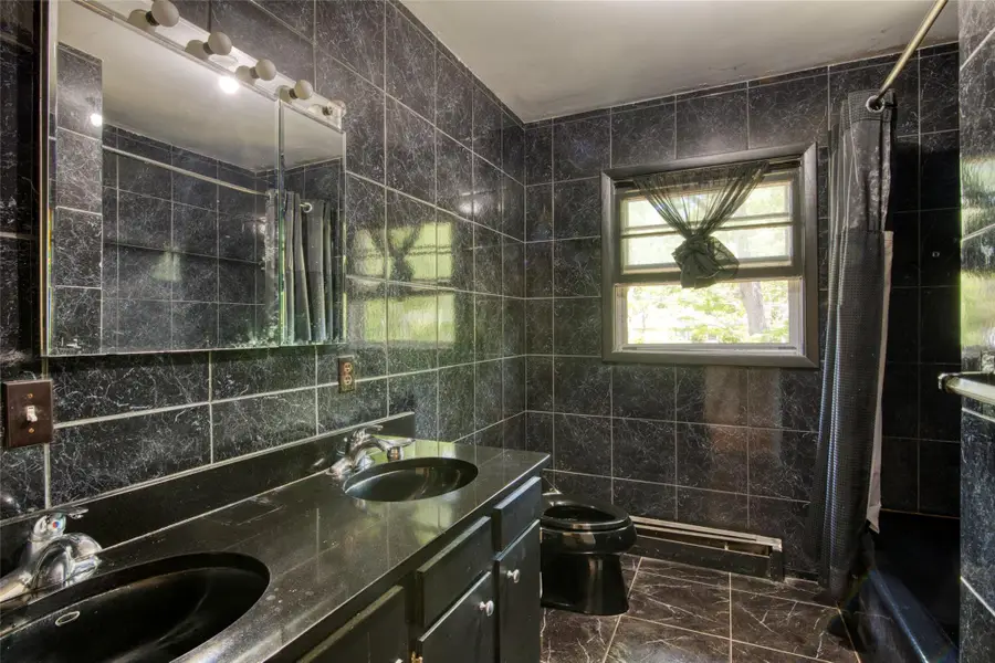 3 Deerfield Drive, Sag Harbor, NY 11963 - Image #3