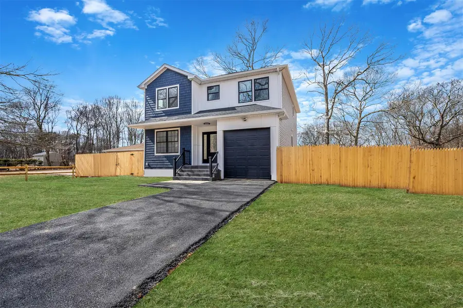 40 Hawkins Avenue, Medford, NY 11763 - Image #2