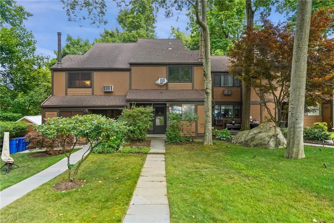 118 Round Hill Road, Dobbs Ferry, NY 10522 - Image #1