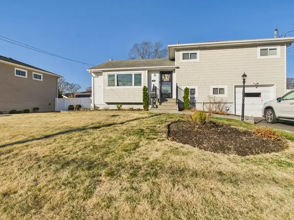 48 Whittier Avenue, North Babylon, NY 11703