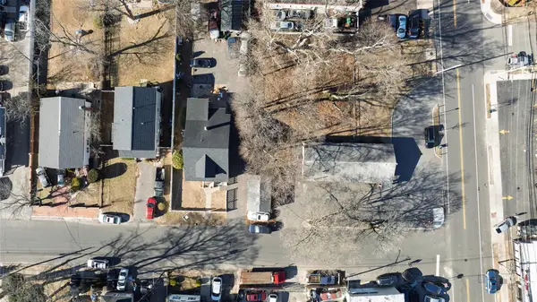 E 12th Street, Huntington Station, NY 11746