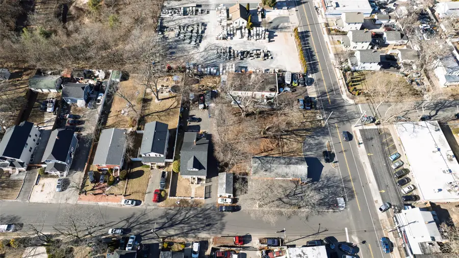 E 12th Street, Huntington Station, NY 11746 - Image #3