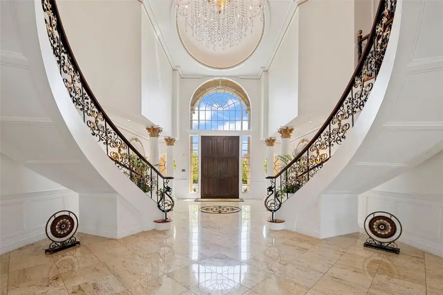 8 Tatem Way, Old Westbury, NY 11568 - Image #2