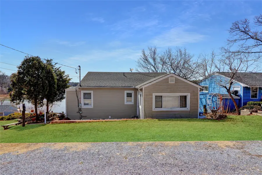 243 Lakeside Trail, Ridge, NY 11961 - Image #2