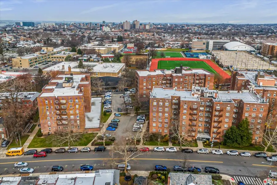 144-60 Gravett Road #6F, Flushing, NY 11367 - Image #2