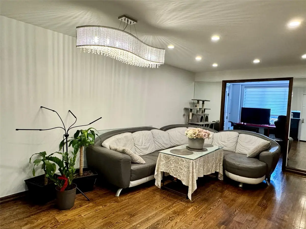 2121 Shore Parkway #4P, Brooklyn, NY 11214 - Image #1