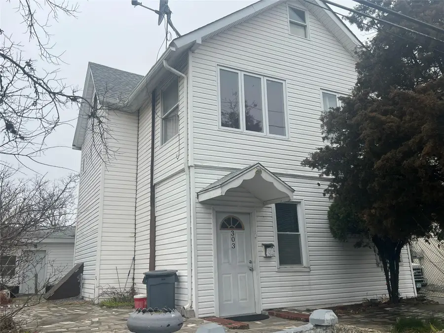 303 Beach 84th Street, Rockaway Beach, NY 11693 - Image #2