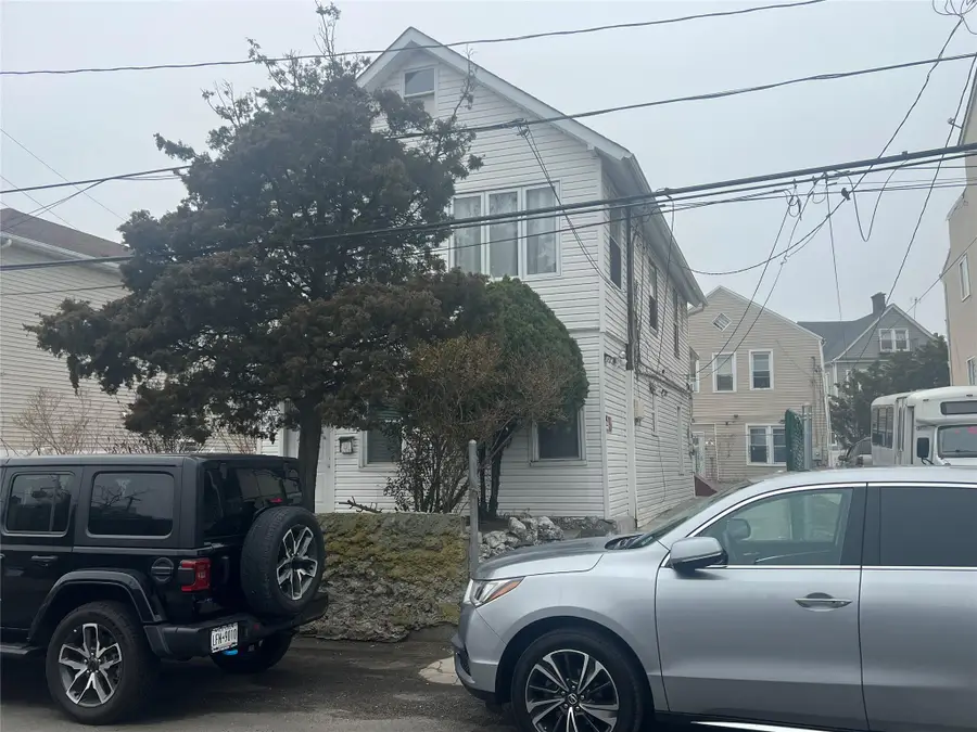 303 Beach 84th Street, Rockaway Beach, NY 11693 - Image #3