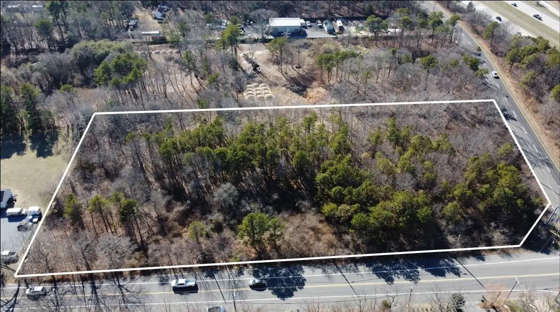 Bellport Avenue, Medford, NY 11763 - Image #1