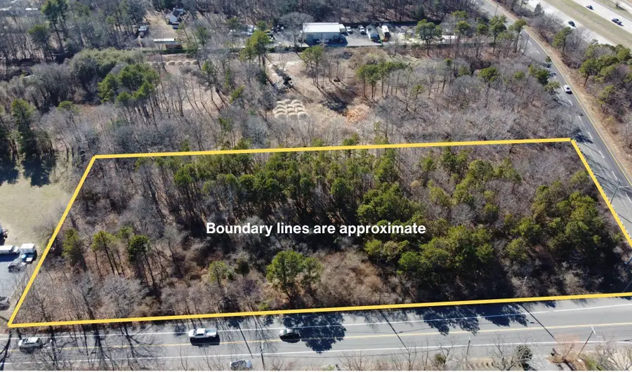 Bellport Avenue, Medford, NY 11763 - Image #2