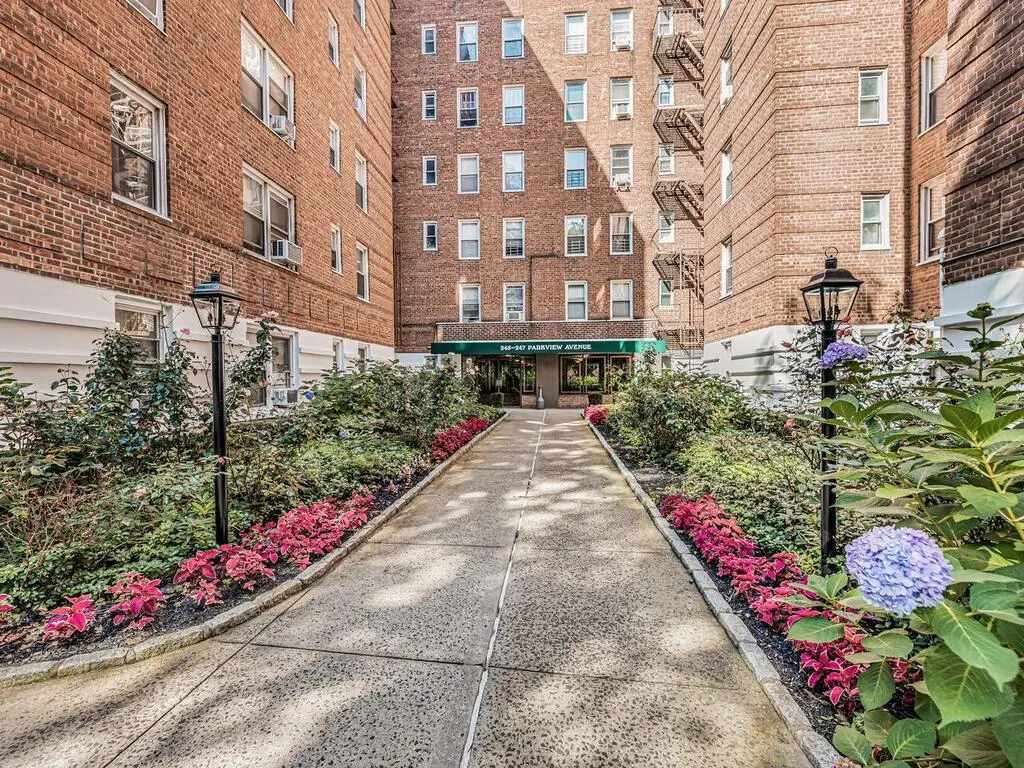247 Parkview Avenue #6P, Bronxville, NY 10708 - Image #1