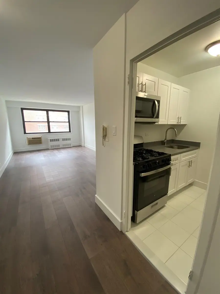 39-60 54 Street #4V, Woodside, NY 11377 - Image #2