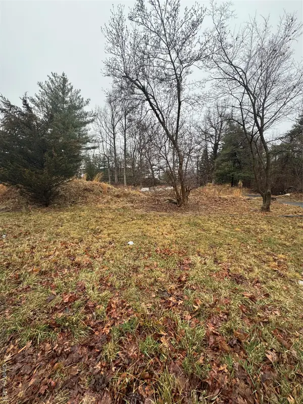 28 Williams Road, Chestnut Ridge, NY 10977