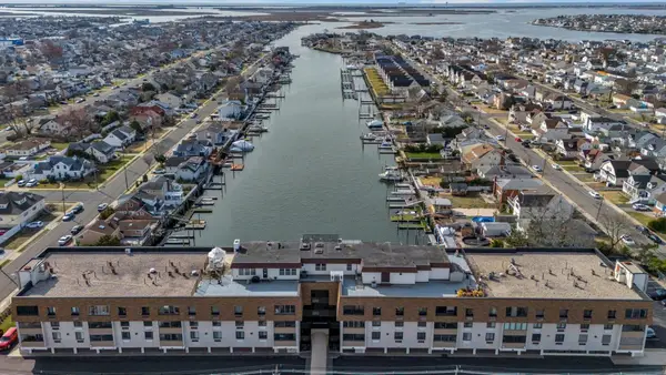 31 Casino Street #PH, Freeport, NY 11520