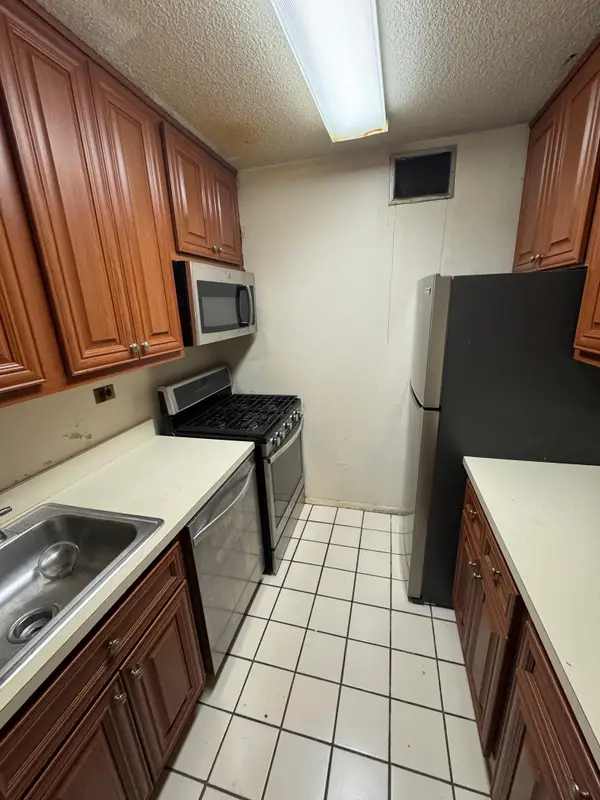 4140 Union Street #2R, Flushing, NY 11355