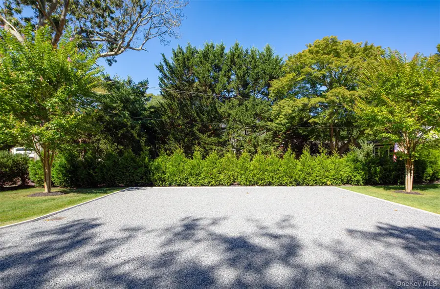 195 Little Fresh Pond Road, Southampton, NY 11968 - Image #3