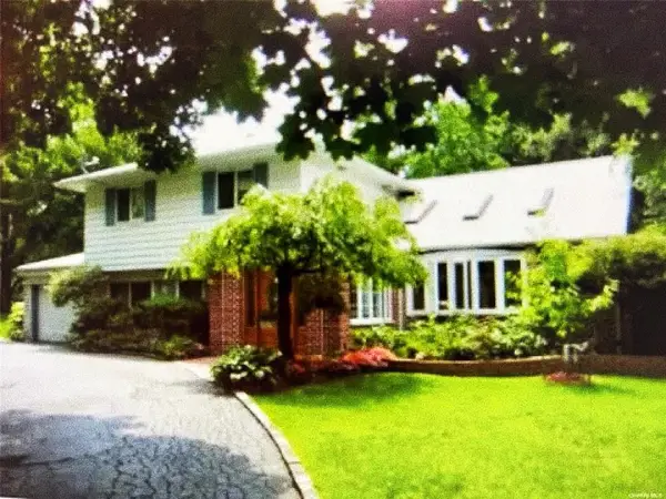 71 Horace Harding Boulevard, Great Neck, NY 11020