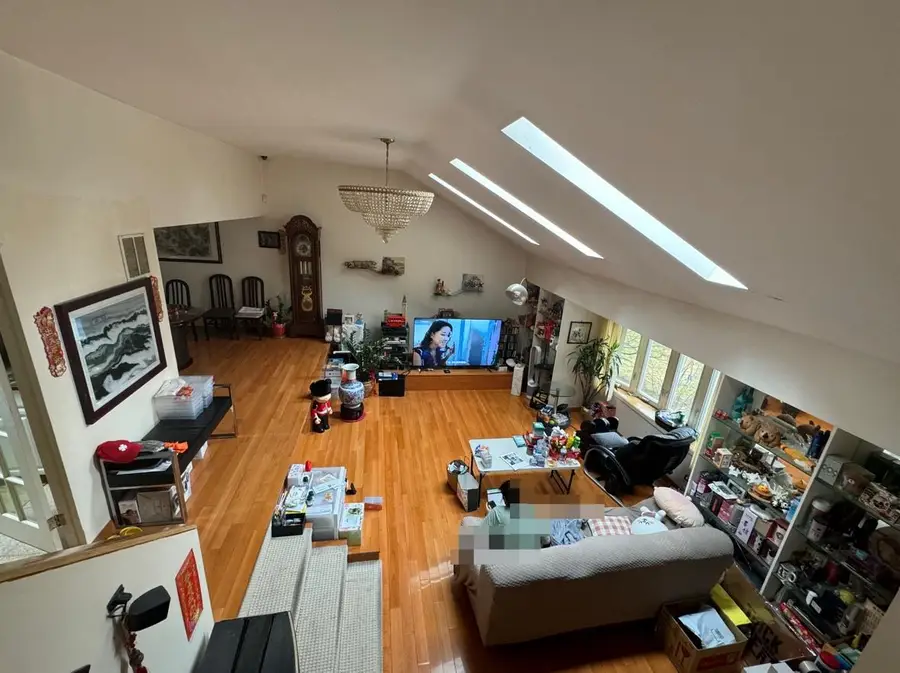 71 Horace Harding Boulevard, Great Neck, NY 11020 - Image #2