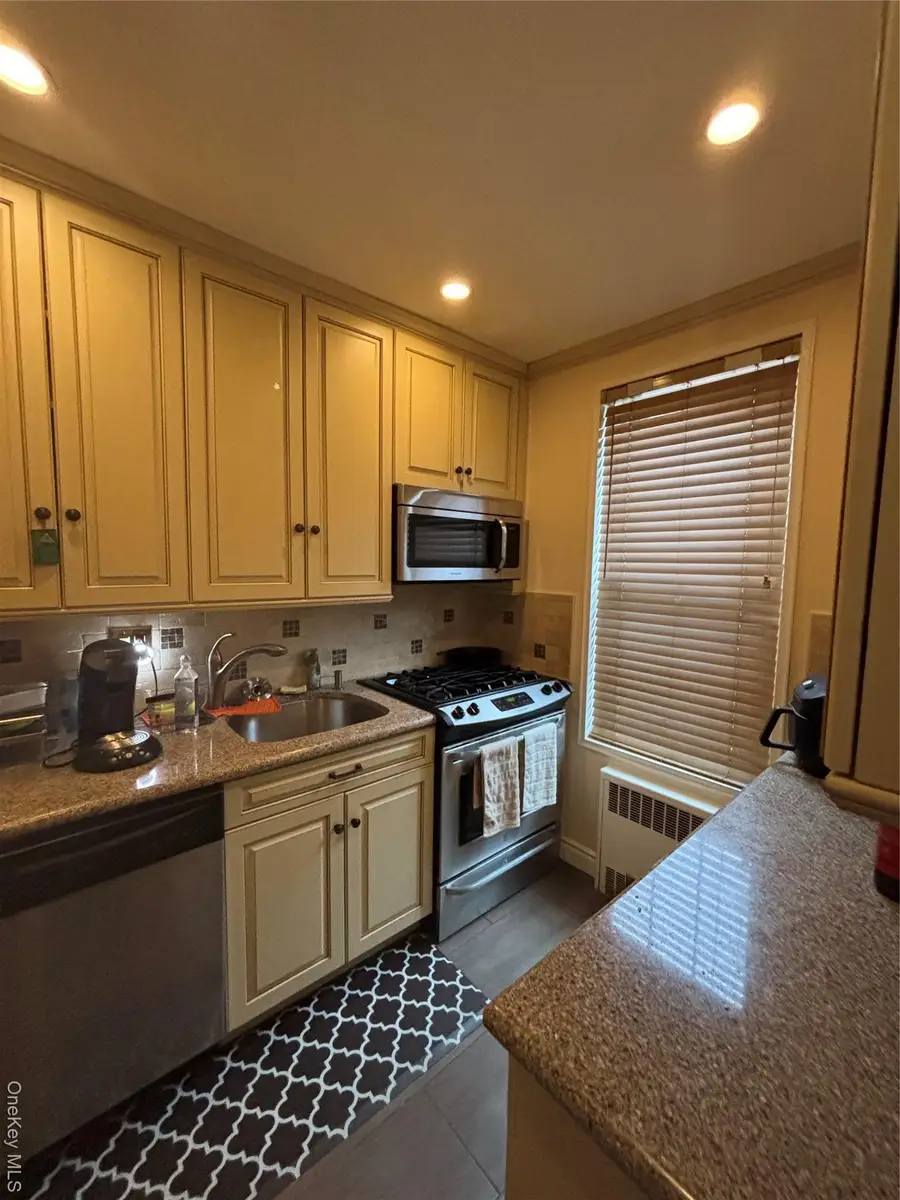 194 Smith Street #3P, Freeport, NY 11520 - Image #3