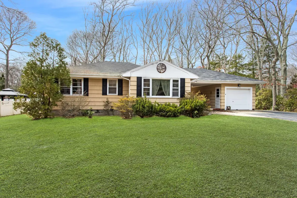 570 N North Bayview Road, Southold, NY 11971 - Image #1
