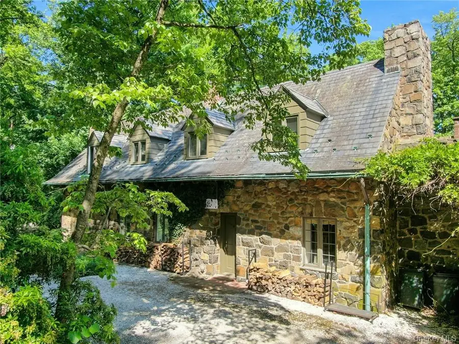 21 Woods Road, Palisades, NY 10964 - #2