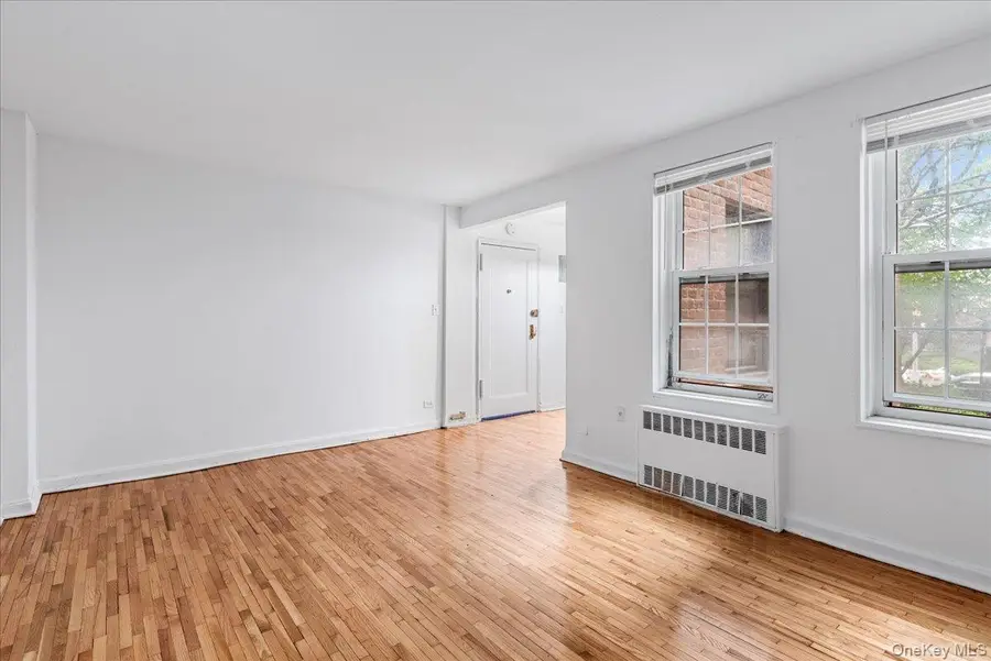 140-18 Burden Crescent #106, Briarwood, NY 11435 - Image #2