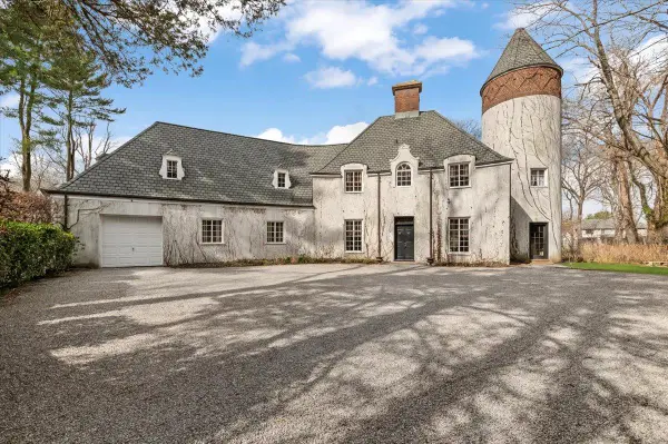 76 Brookville, Muttontown, NY 11545