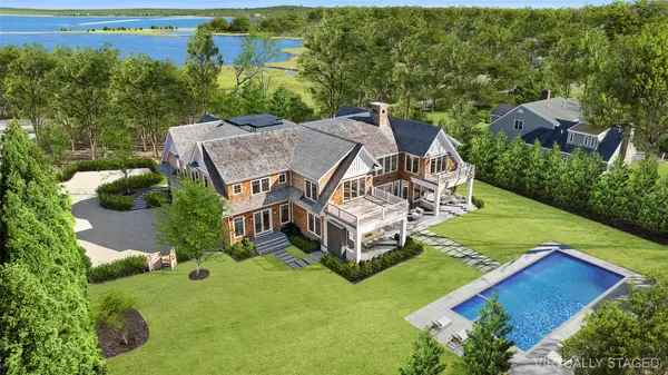 25 Fresh Pond Road, North Haven, NY 11963