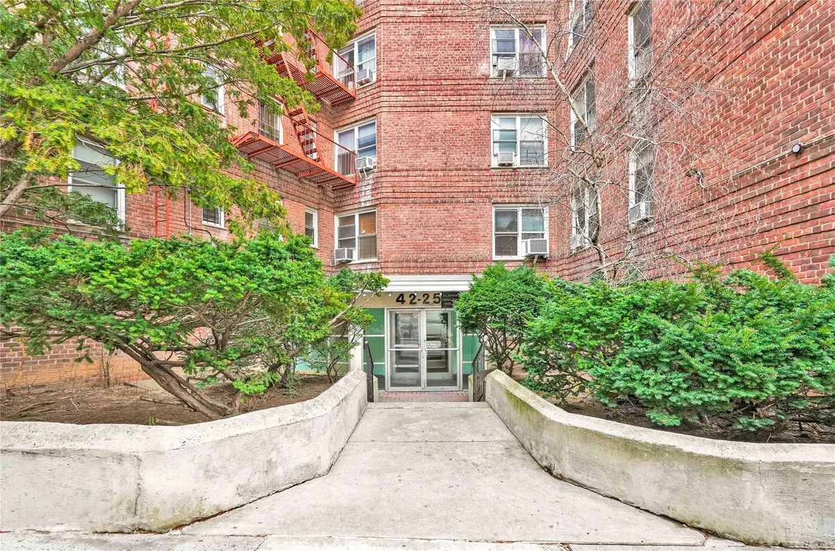 42-25 80th Street #1F, Elmhurst, NY 11373 - Image #1