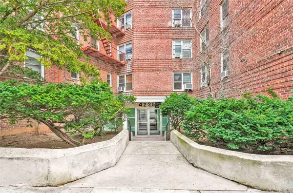 42-25 80th Street #1F, Elmhurst, NY 11373