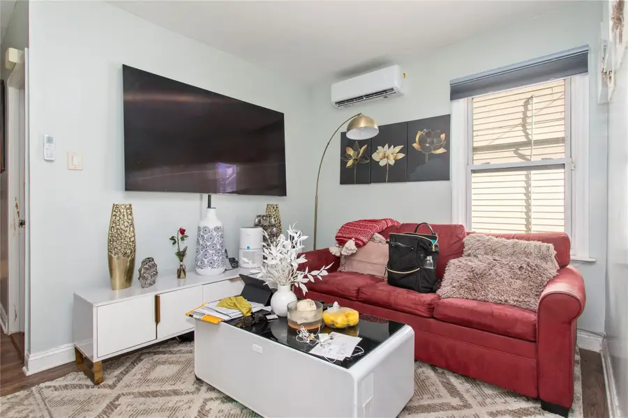 4611 Matilda Avenue, Bronx, NY 10470 - Image #2