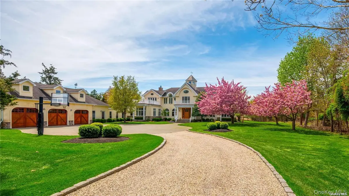 22 Old Neck Road S, Center Moriches, NY 11934 - Image #1