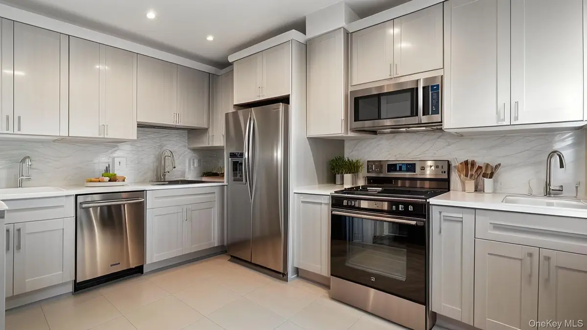 24 Fort Charles Place, Bronx, NY 10463 - Image #1