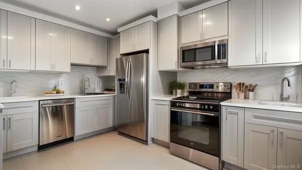 24 Fort Charles Place, Bronx, NY 10463