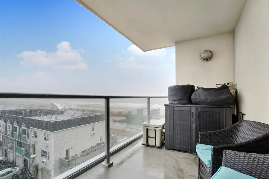 151 Beach 96th Street #5D, Rockaway Beach, NY 11693 - Image #2