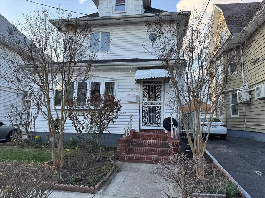 10237 90th Avenue, Richmond Hill, NY 11418 - Image #2