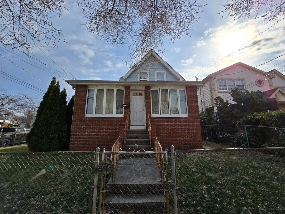 229 Rushmore Avenue, Carle Place, NY 11514 - Image #1