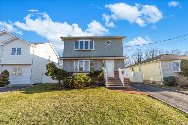 254 N Richmond Avenue, Massapequa, NY 11758